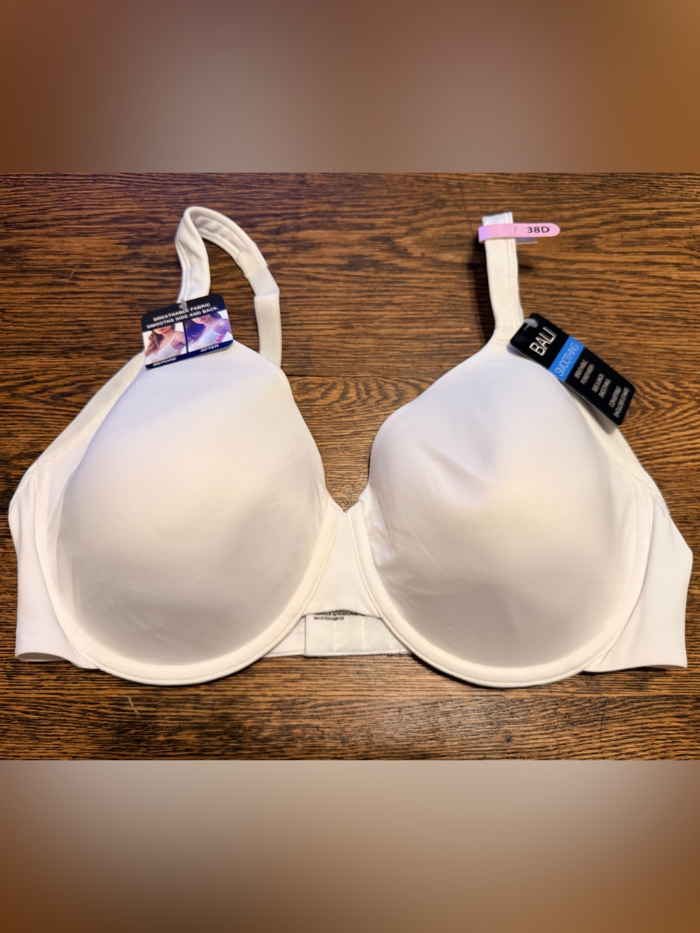 Bali One Smooth U, style DF6548, size 38 D, white smoothing bra